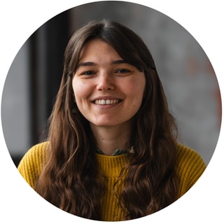 Portraitbild der Reporterin Lilly Zerbst.